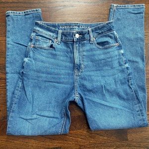 American Eagle Mom Jeans